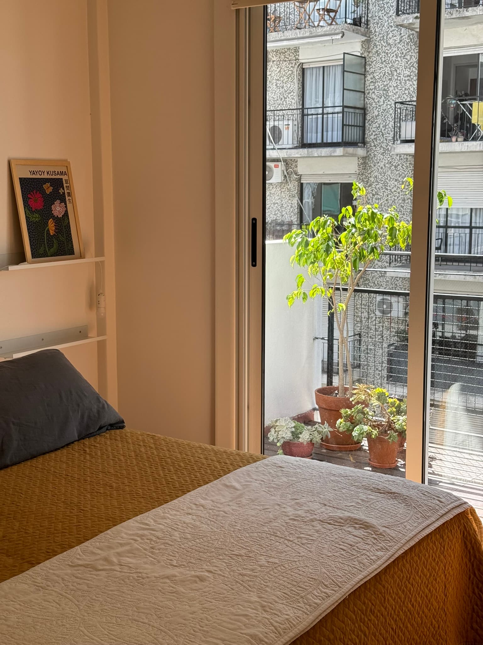 balcón · desde el dormitorio